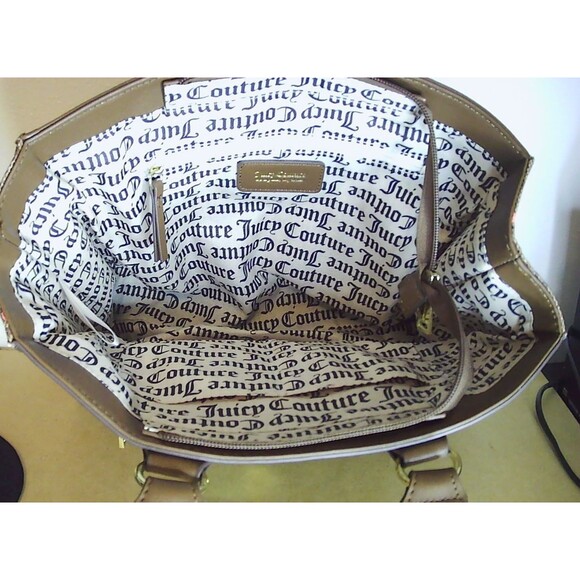 Juicy Couture Purse RN #108833 Log Hearts Brown - Picture 9 of 10